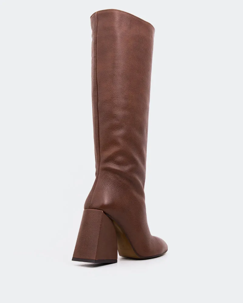 Camus Tan Leather