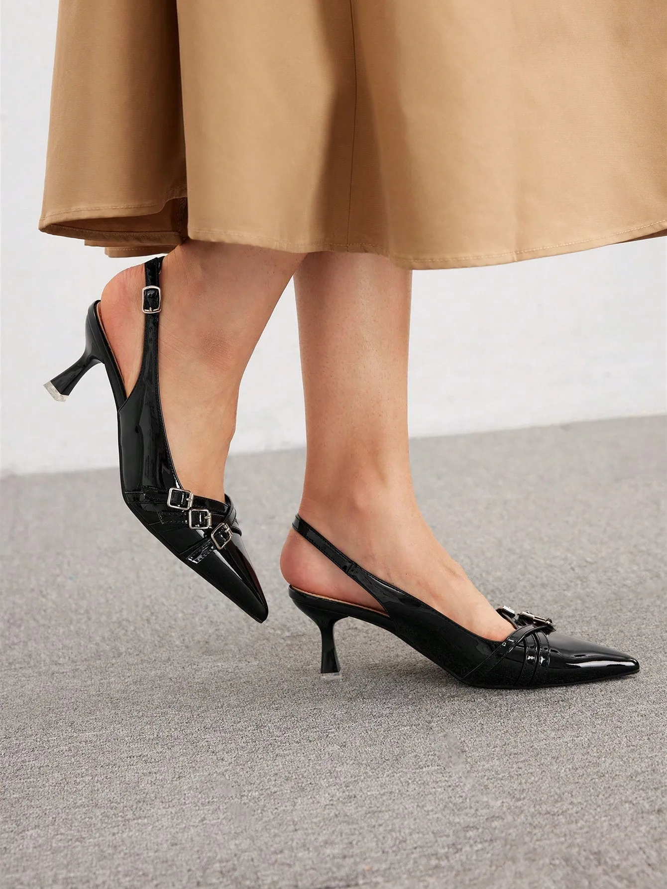 CUCCOO BIZCHIC Women's Fashion Solid Color Buckle Design High Heel Shoes
