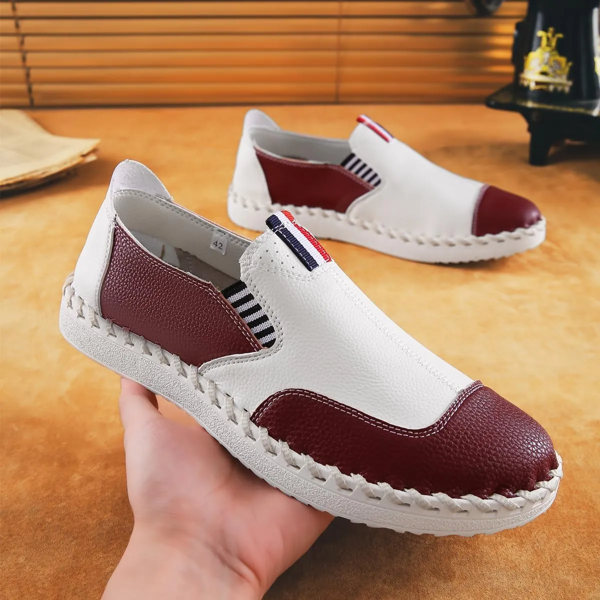Men's Slip on Oxfords Boat Shoes Casual Leather Loafers Walking Sneakers Breathable Driving Dress Business Wokr Shoes