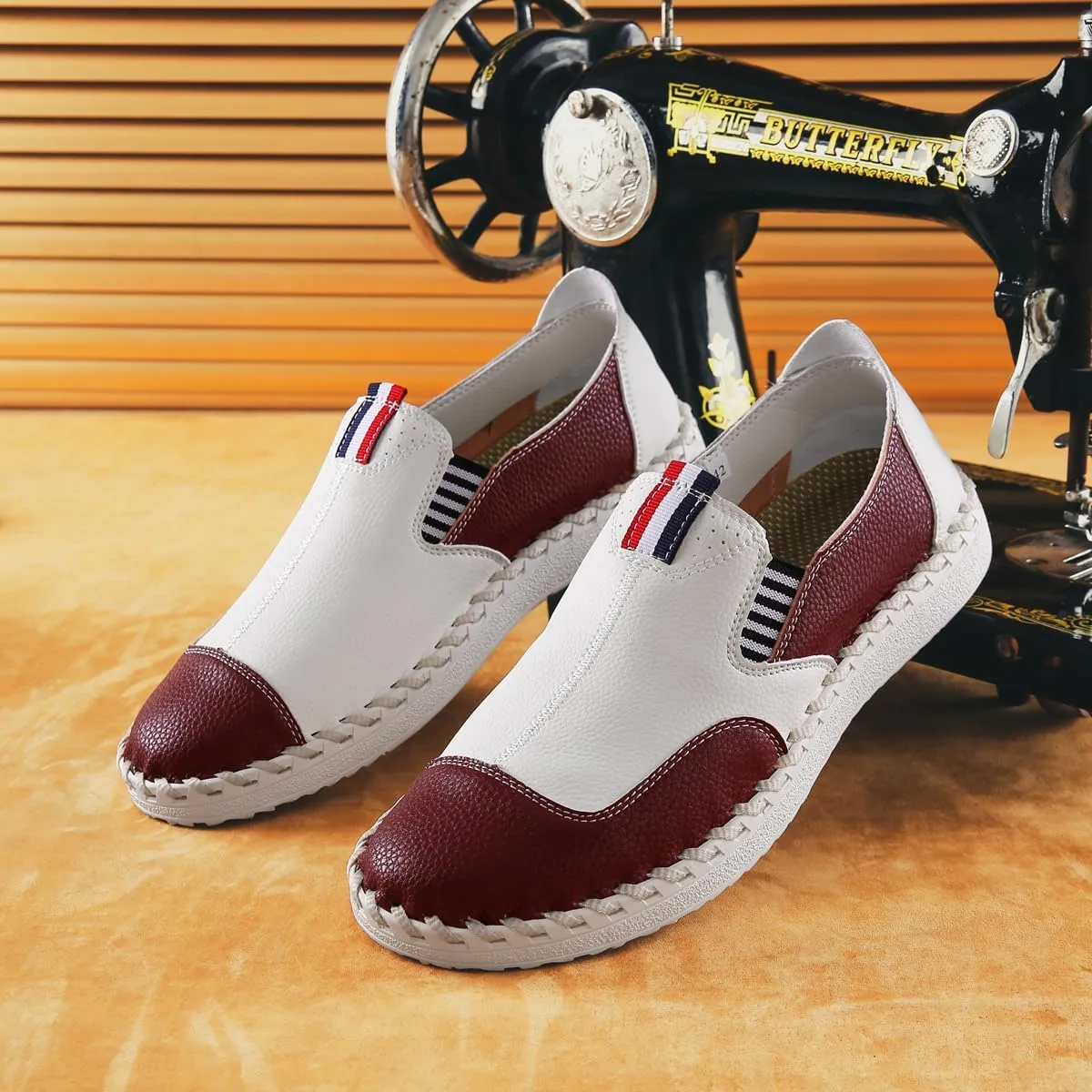 Men's Slip on Oxfords Boat Shoes Casual Leather Loafers Walking Sneakers Breathable Driving Dress Business Wokr Shoes