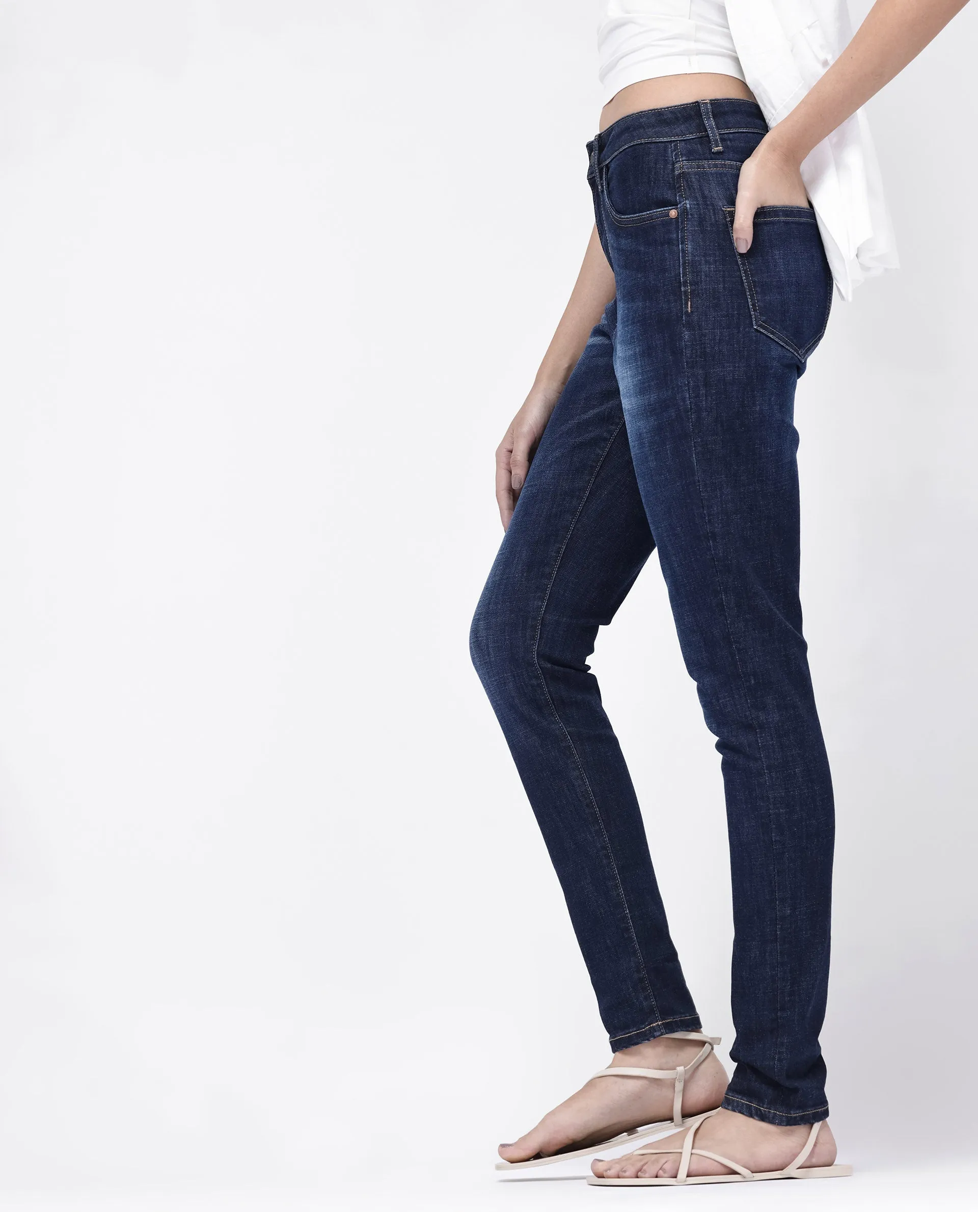 Rareism Women Zaisho Dark Blue Cotton Elastane Fabric Solid Regular Length Jeans